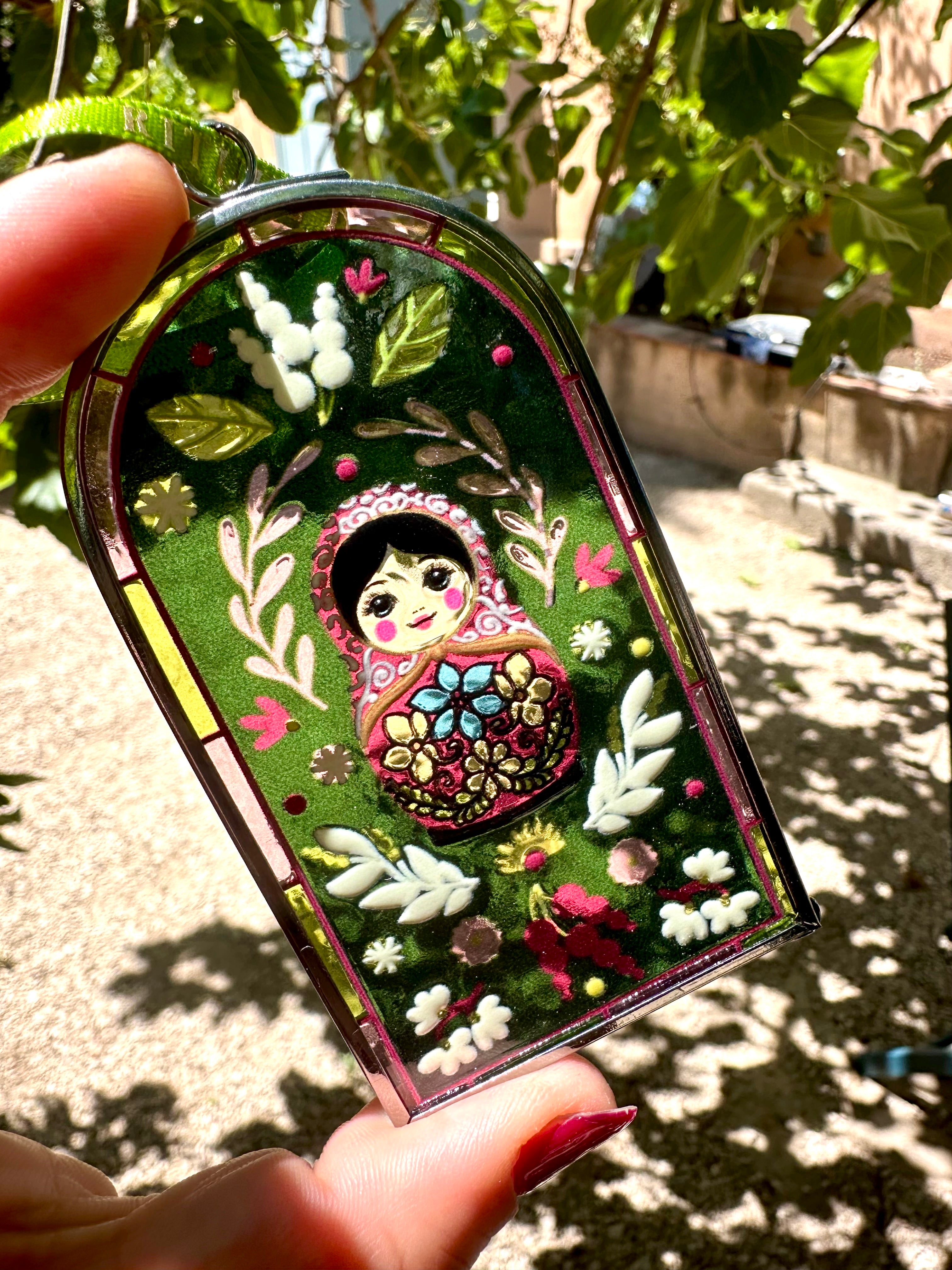 Vitrail Lueur Suspendue – Ex-Voto pour Réaliser un Vœu