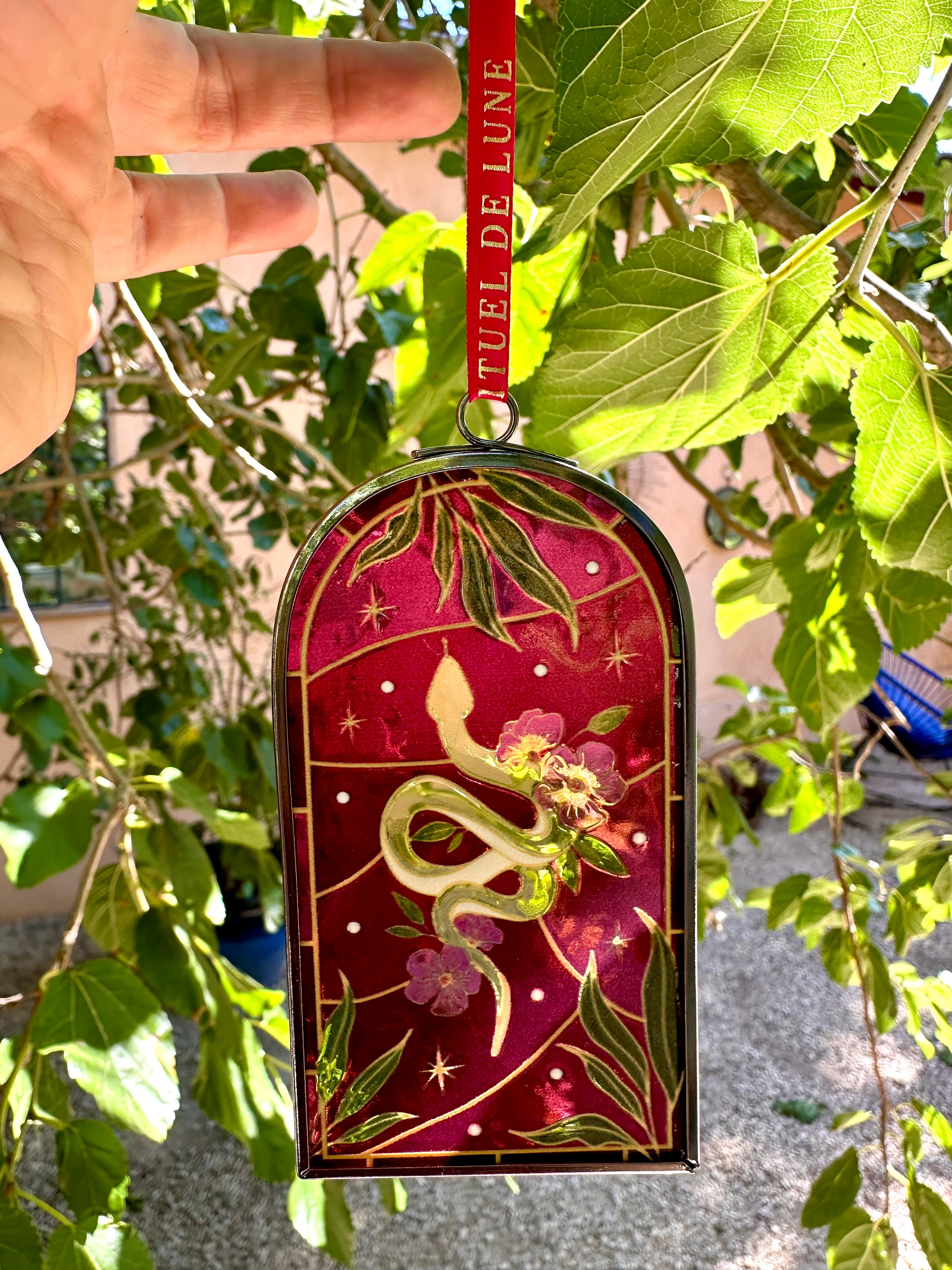 Vitrail Lueur Suspendue– Le Serpent pour la Protection