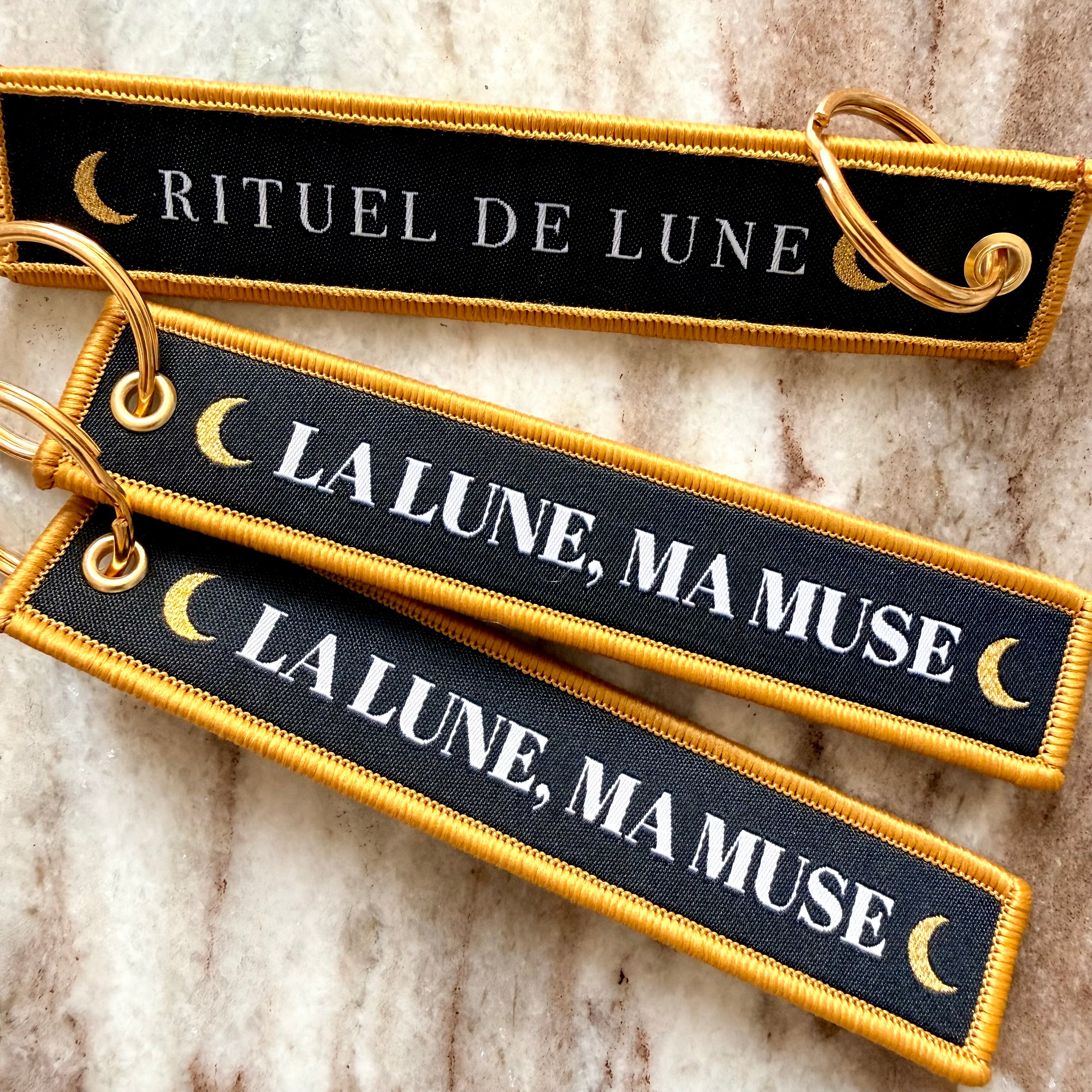 🌙✨ PORTE-CLÉS RUBAN – MESSAGE LUNE
