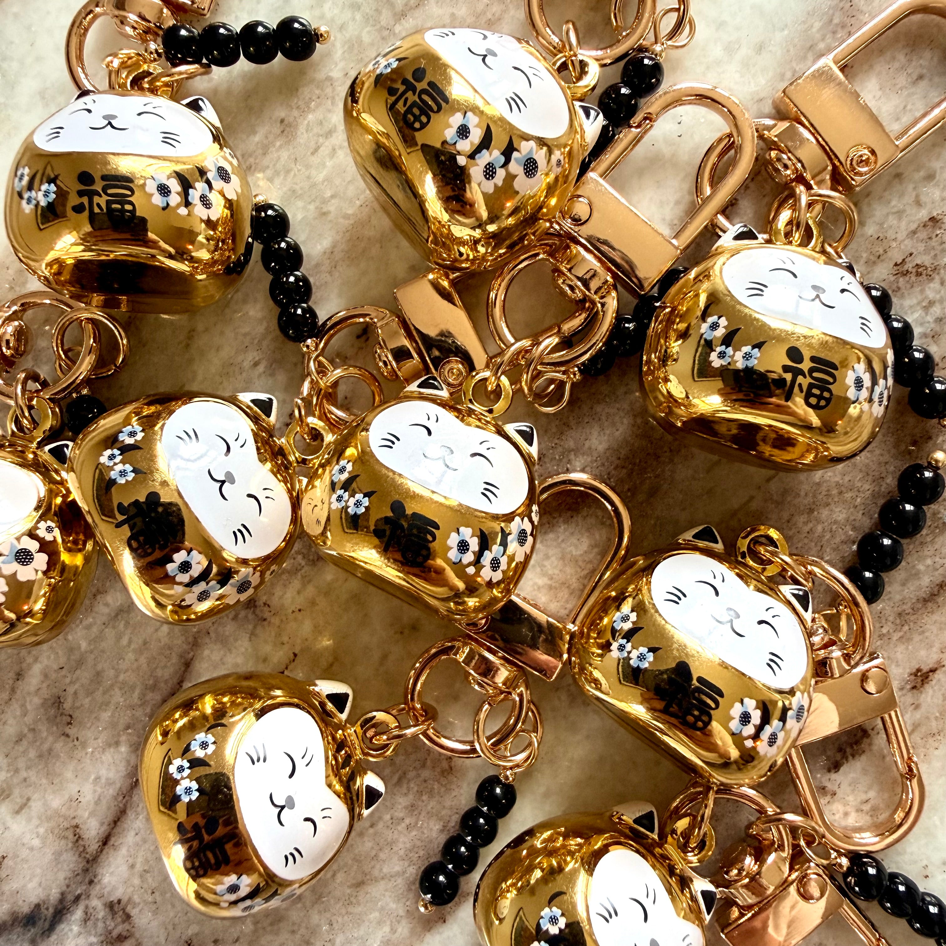 Chat Maneki Neko de la Lune avec perles Onyx