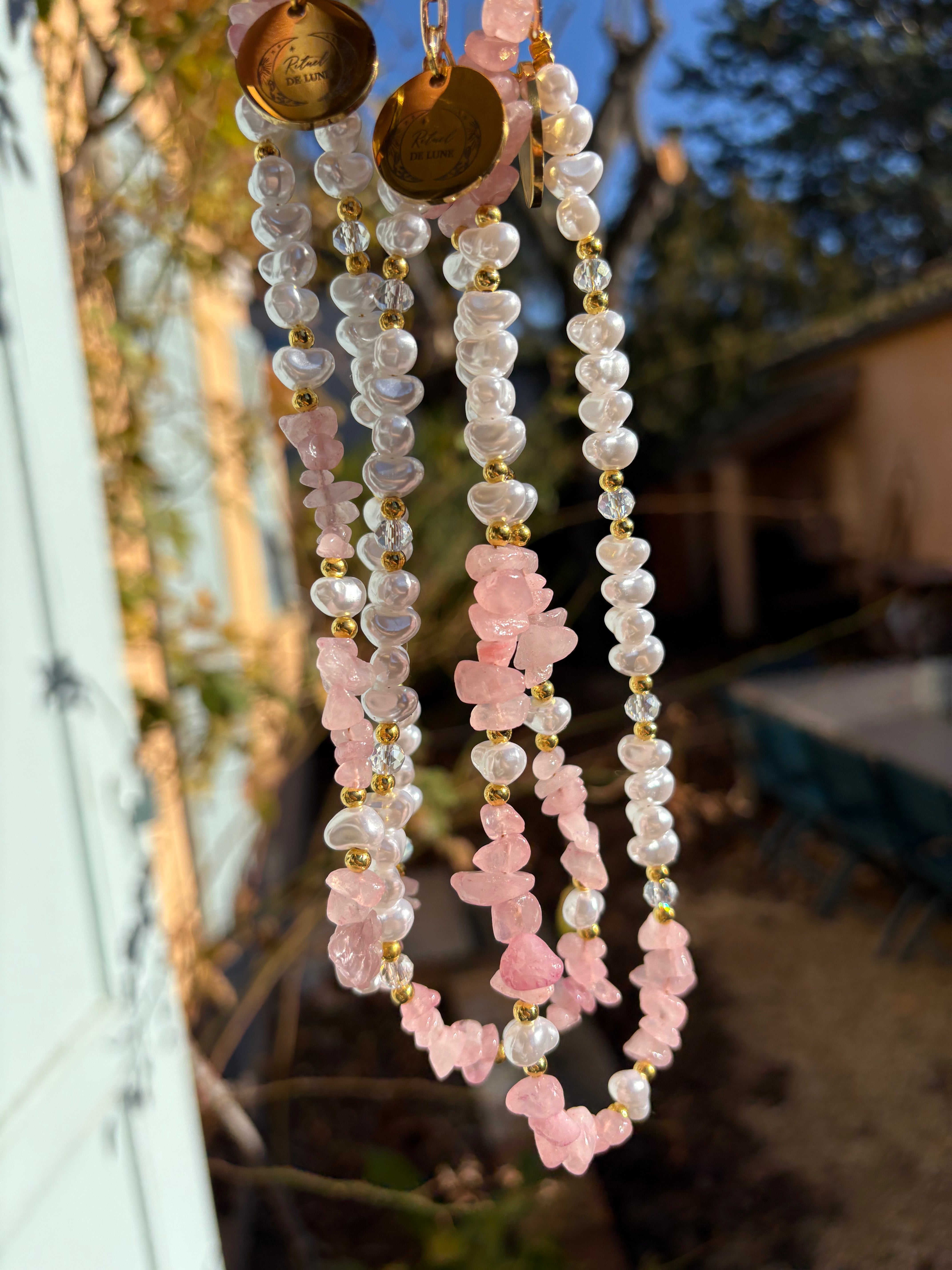 Tour de perles quartz rose et perles fantaisie à clip