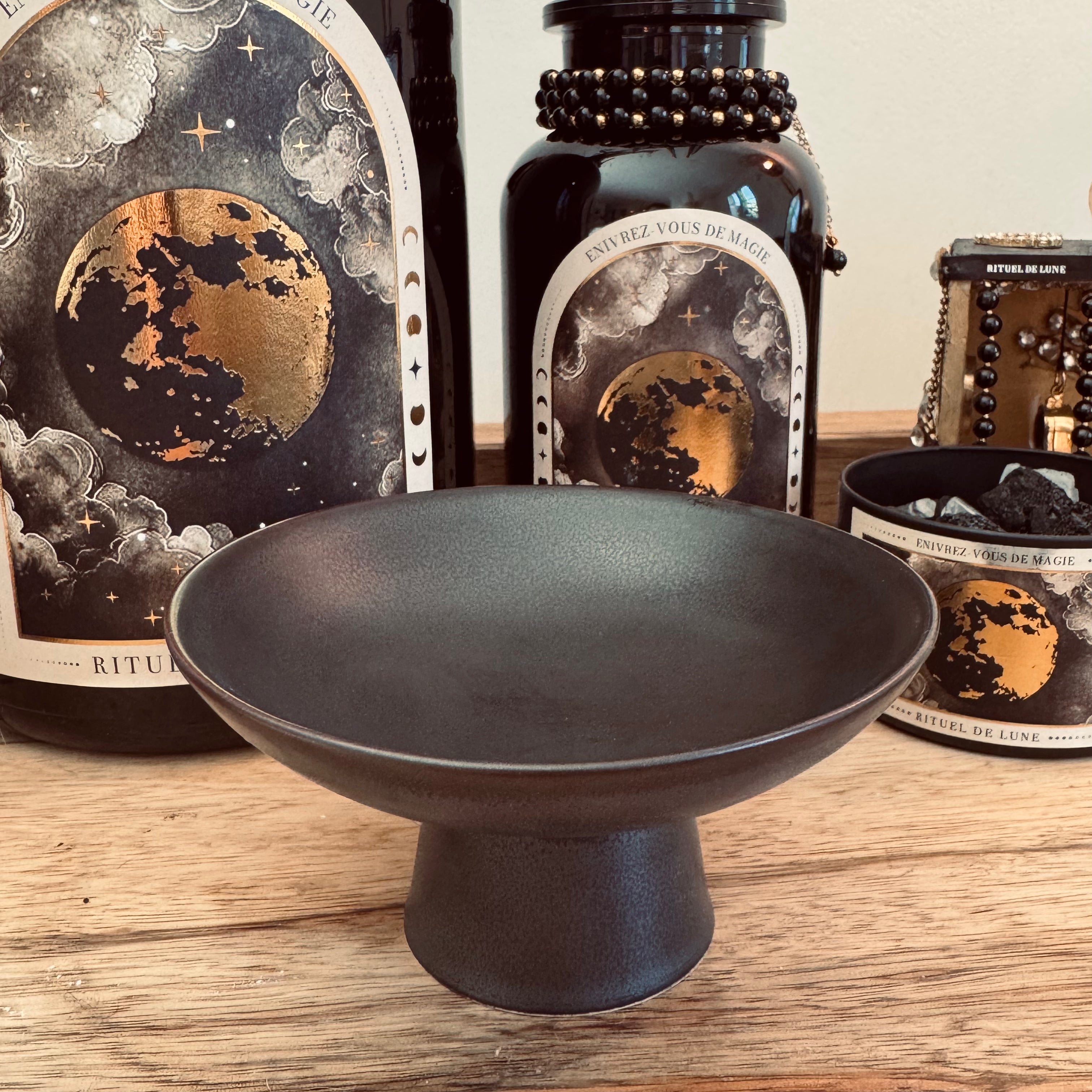 Coupelle en céramique noire Ode à la lune