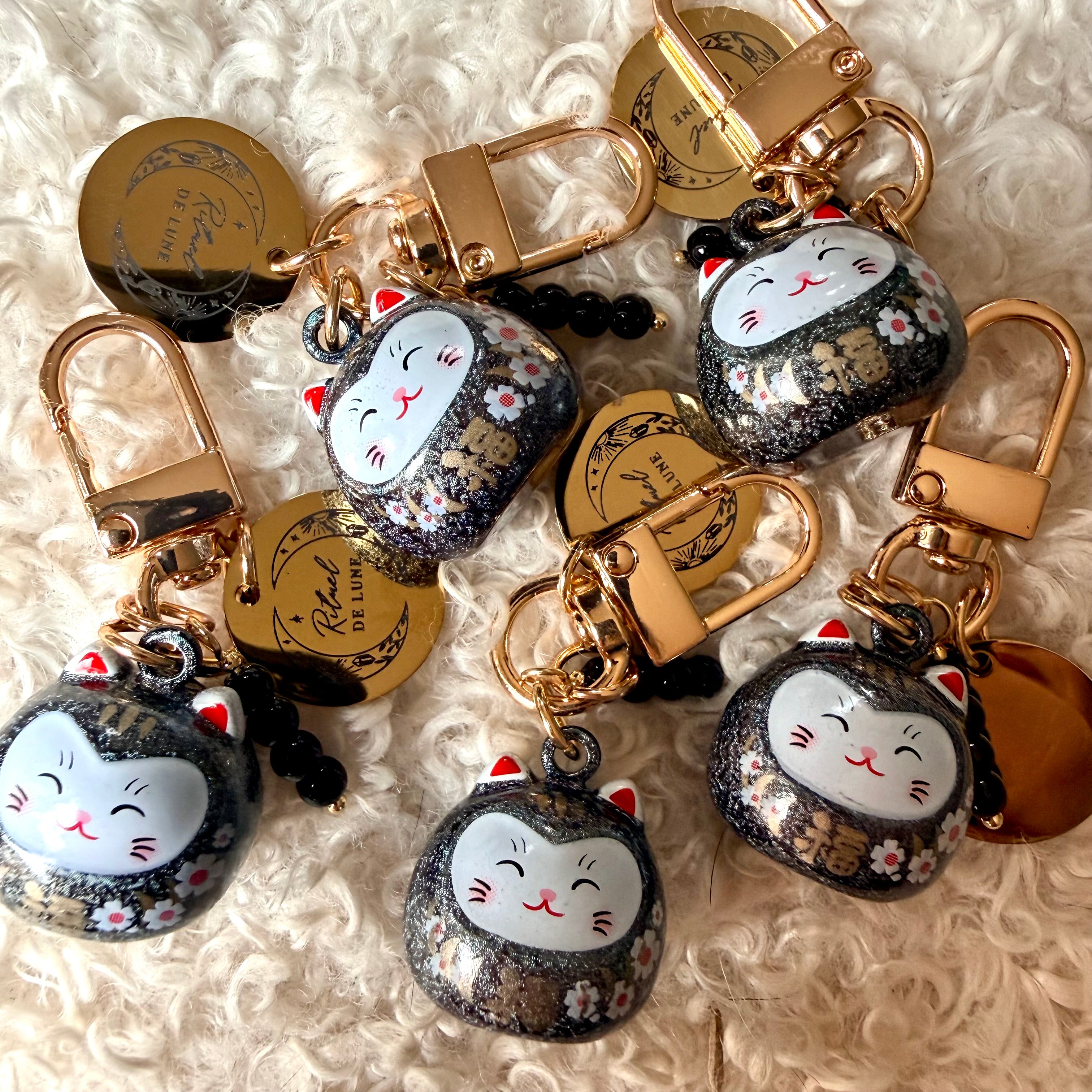 Chat maneki neko pailleté avec perles rituel de lune au choix