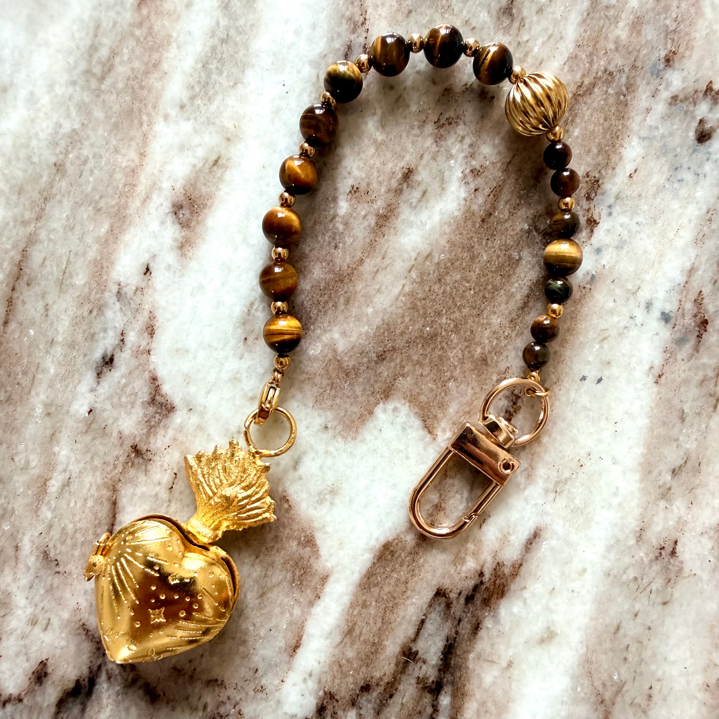 Talisman Ex-Voto avec sa ligne de perles