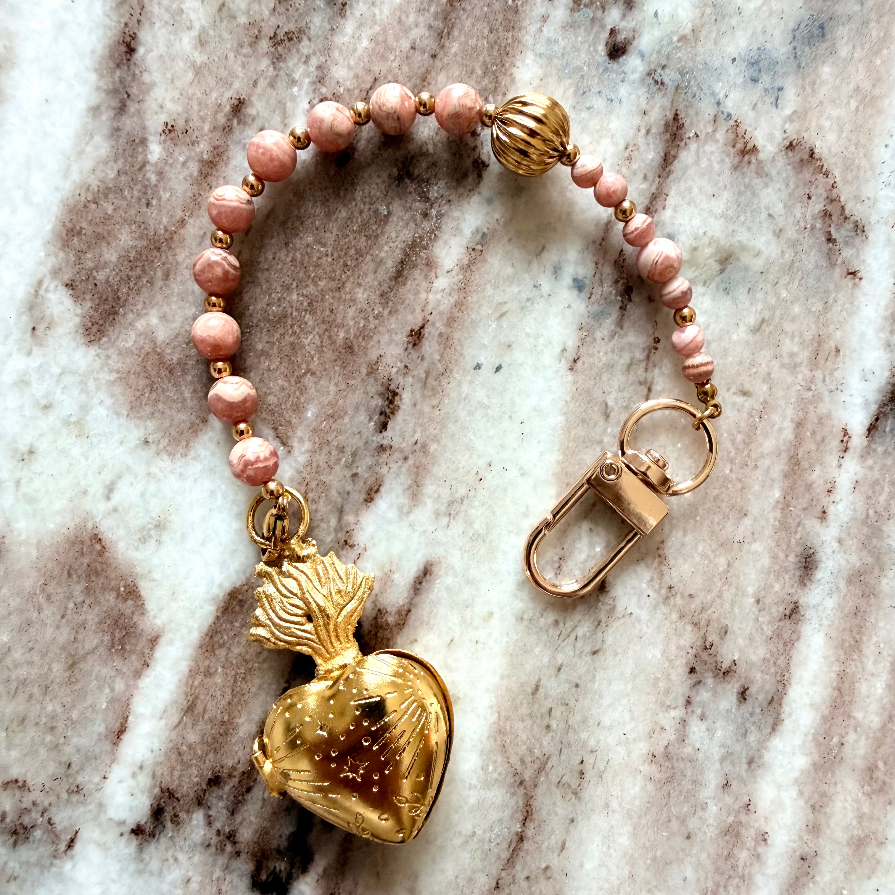 Talisman Ex-Voto avec sa ligne de perles