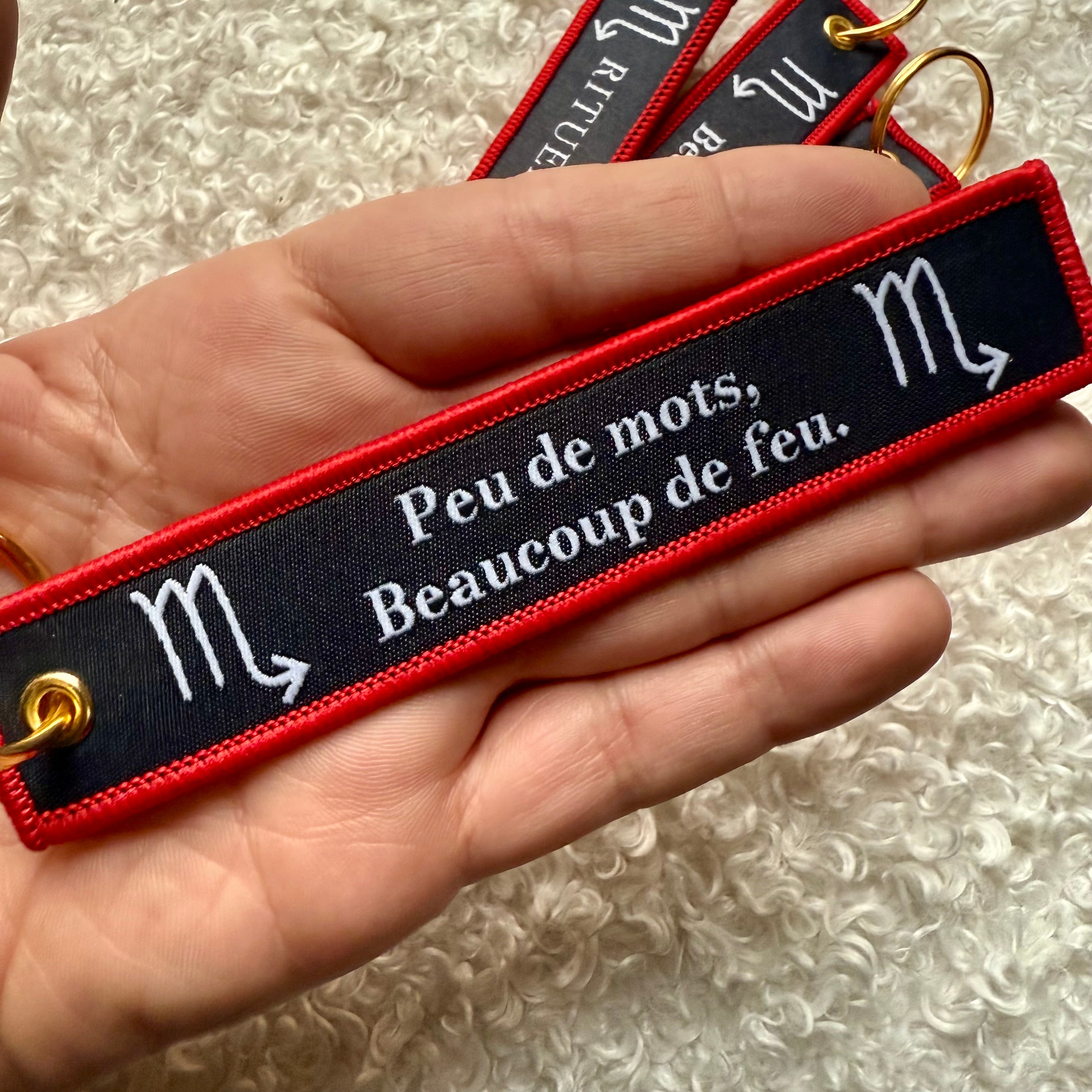 Porte clés ruban astro scorpion