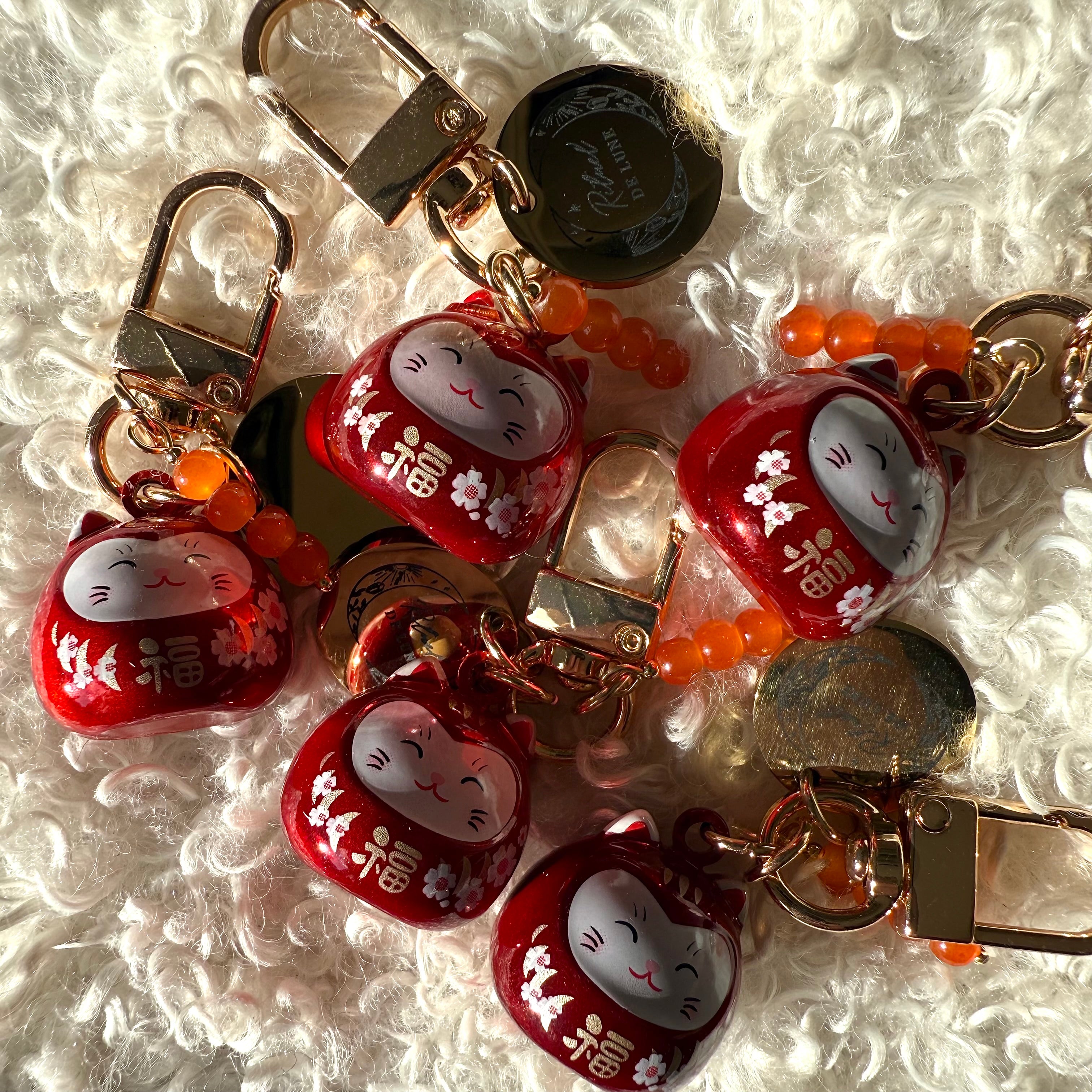 Chat maneki neko irisé avec perles Rituel De Lune