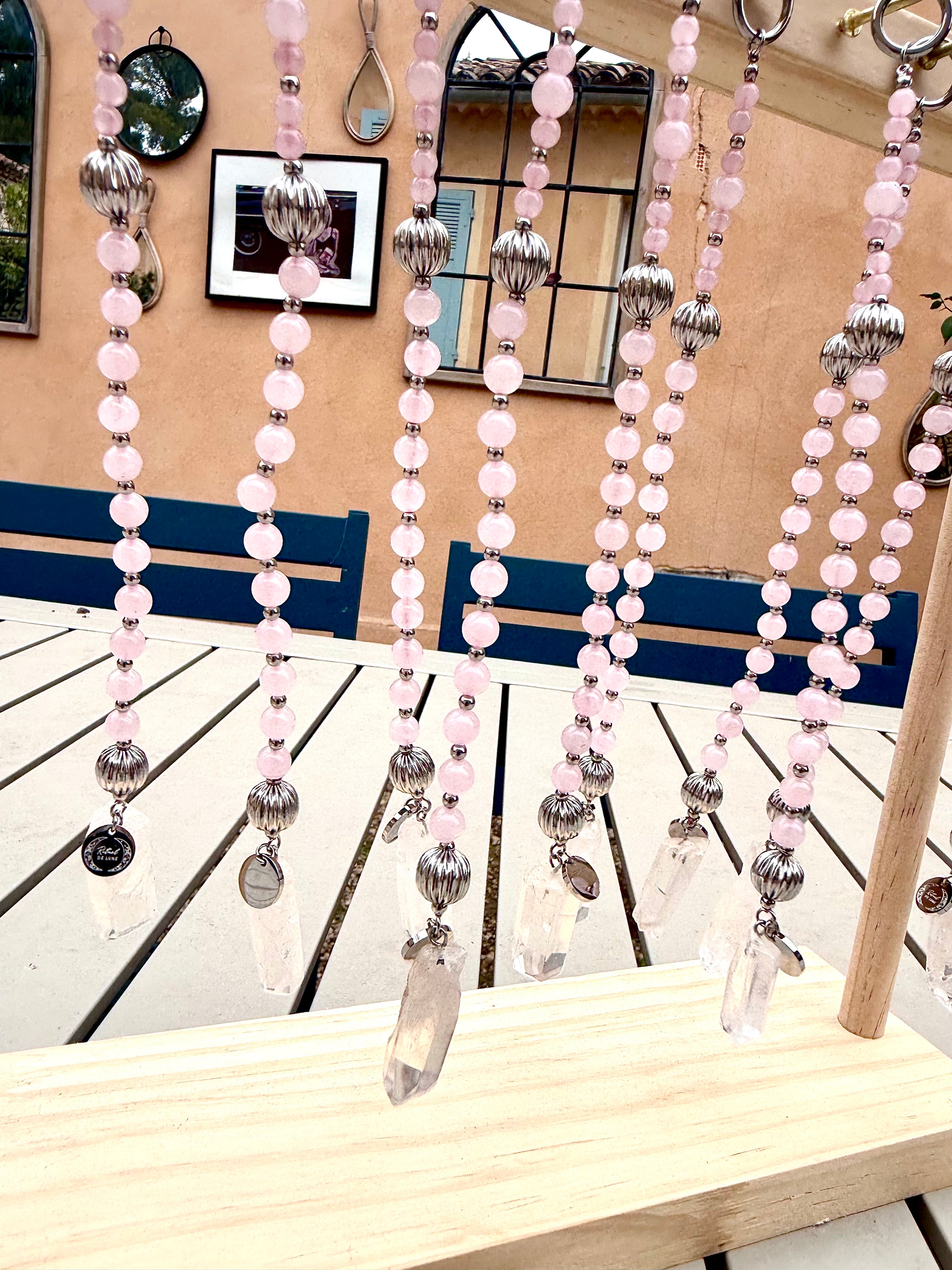 Pendule en perles de quartz rose