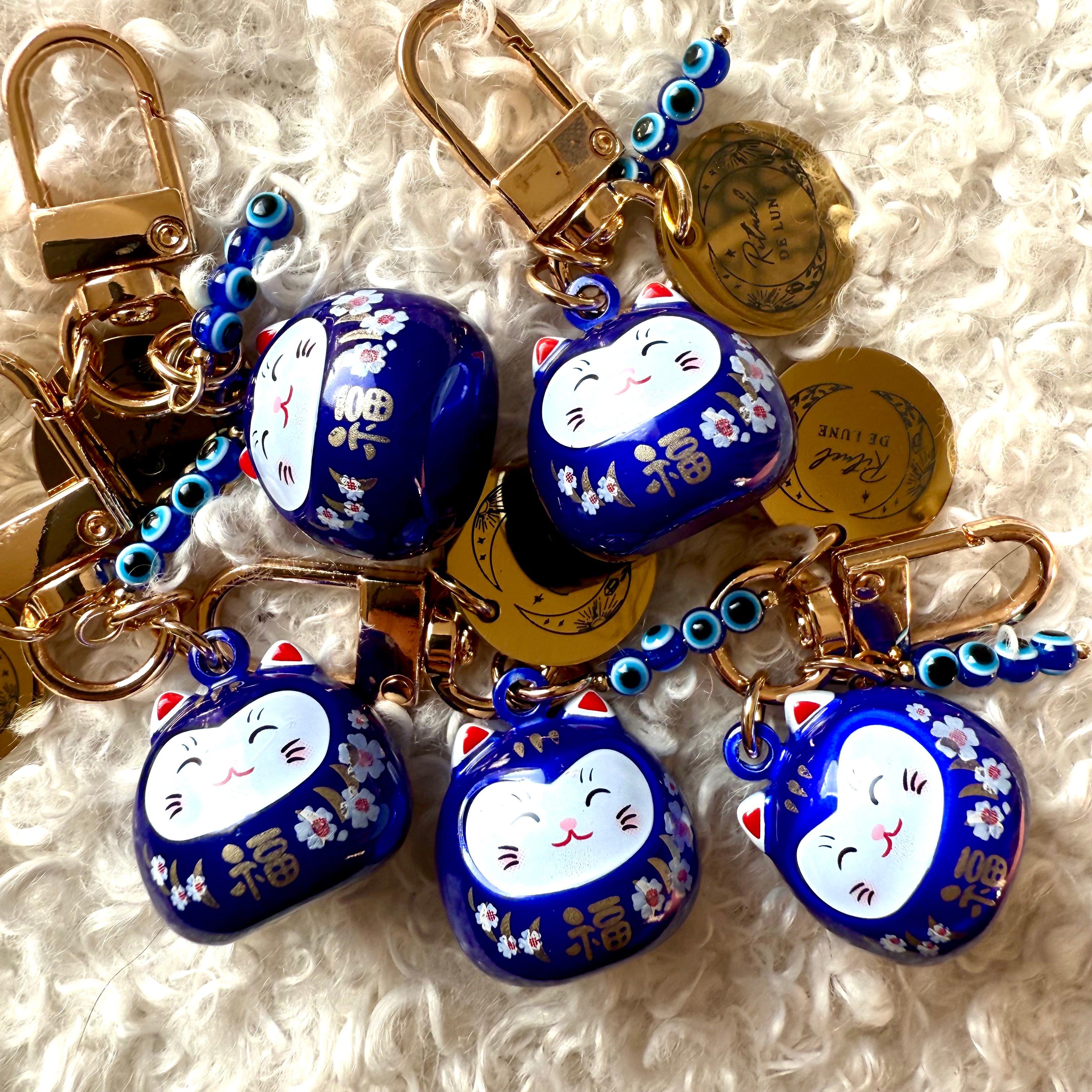 Chat maneki neko irisé avec perles Rituel De Lune