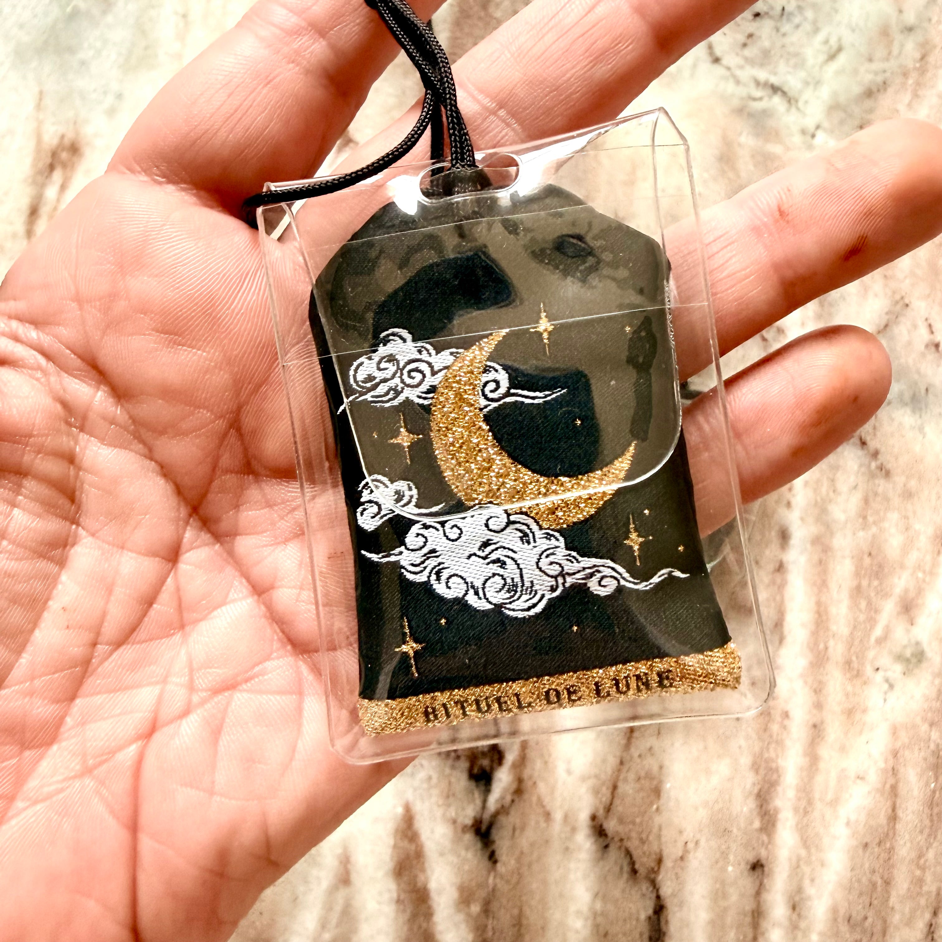 Omamori de la Lune 🌙
