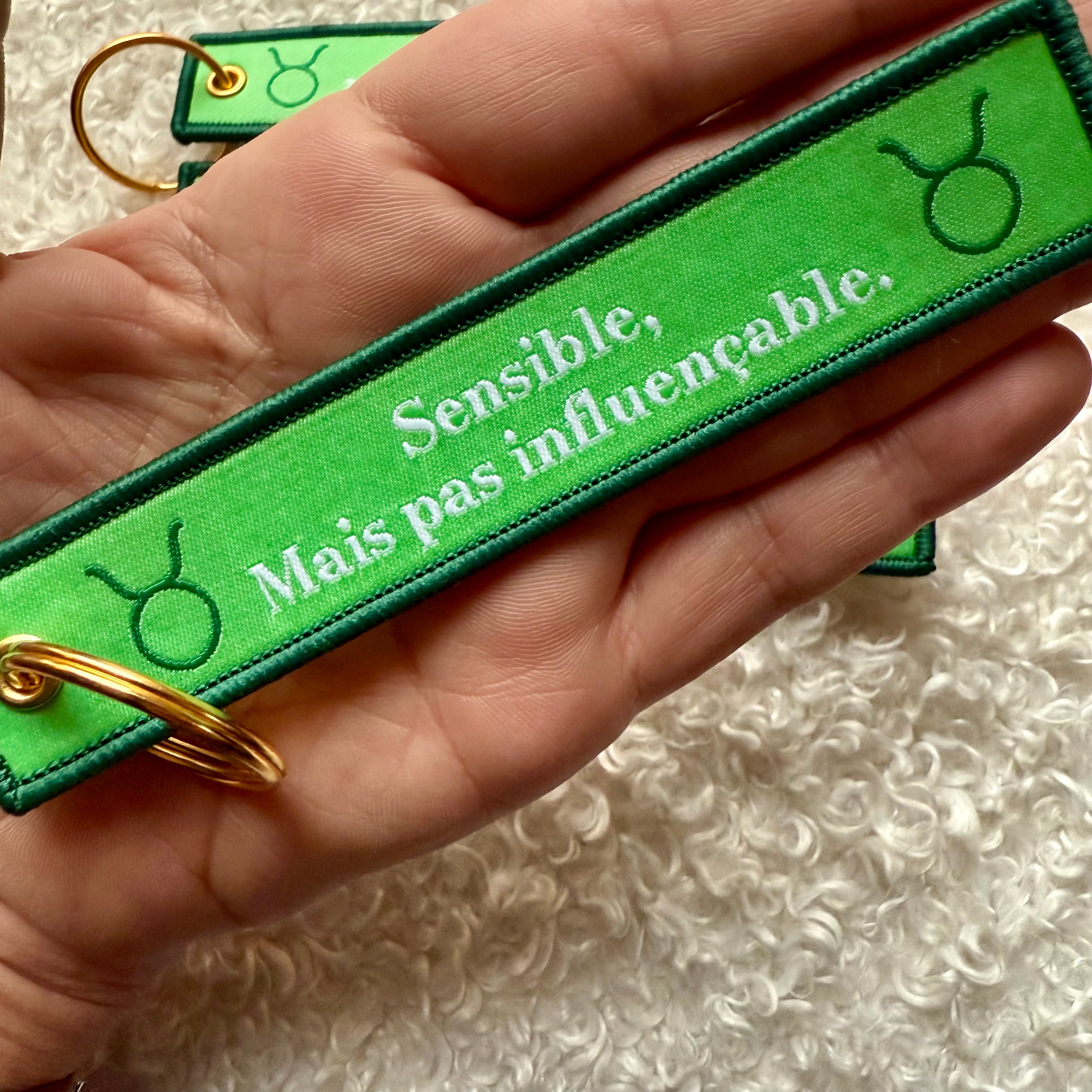 Porte clés ruban astro taureau