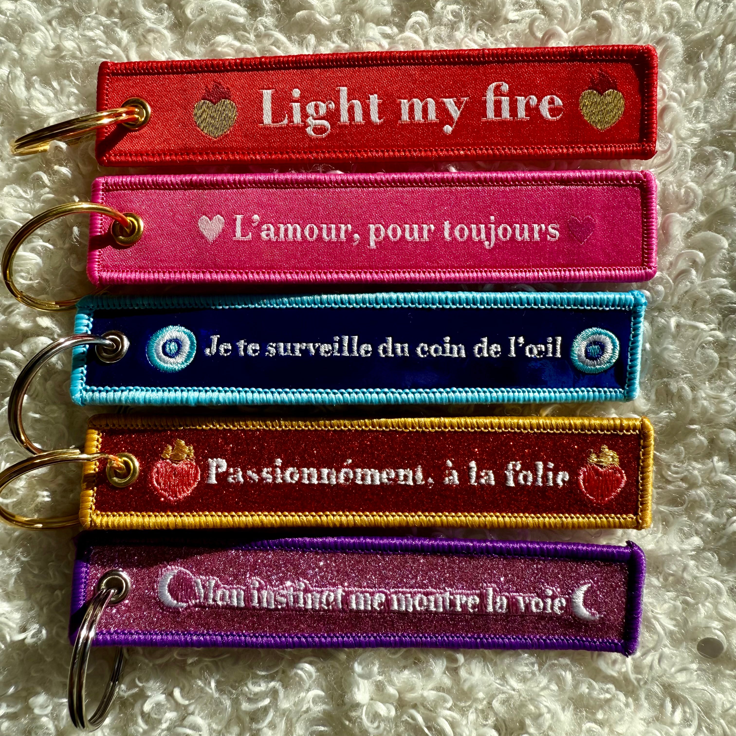 🌙✨ PORTE-CLÉS RUBAN – MESSAGE INTENTION