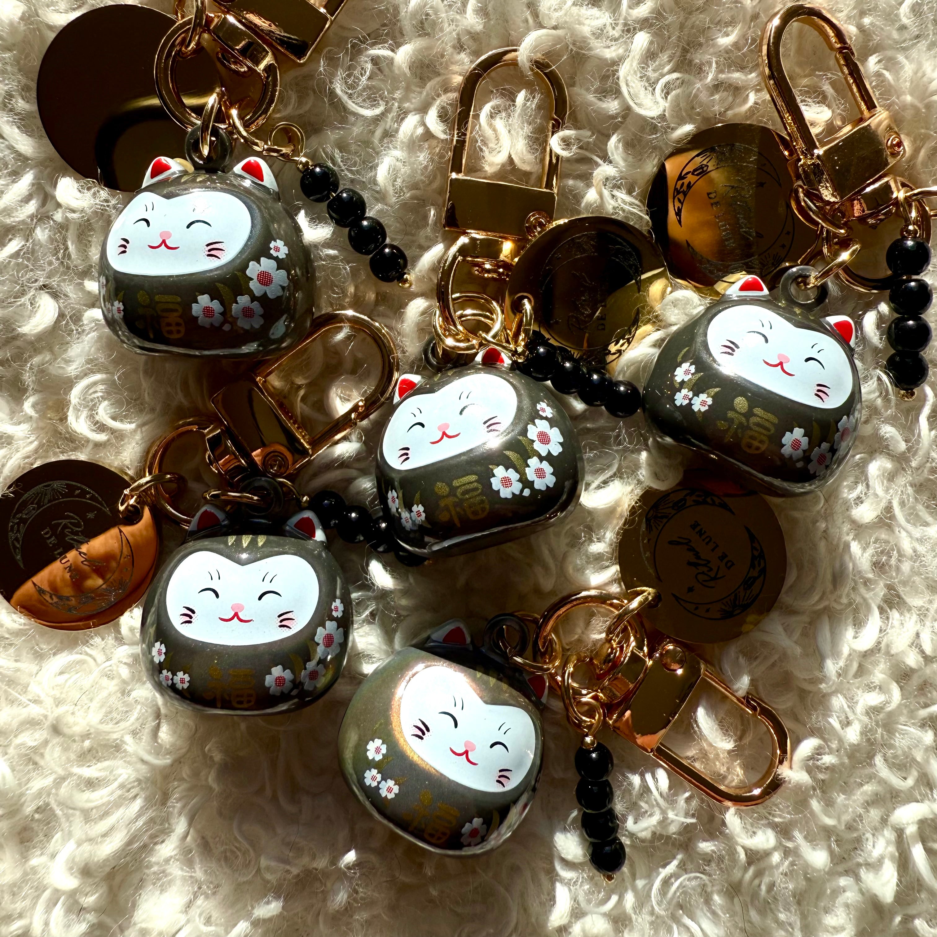 Chat maneki neko irisé avec perles Rituel De Lune