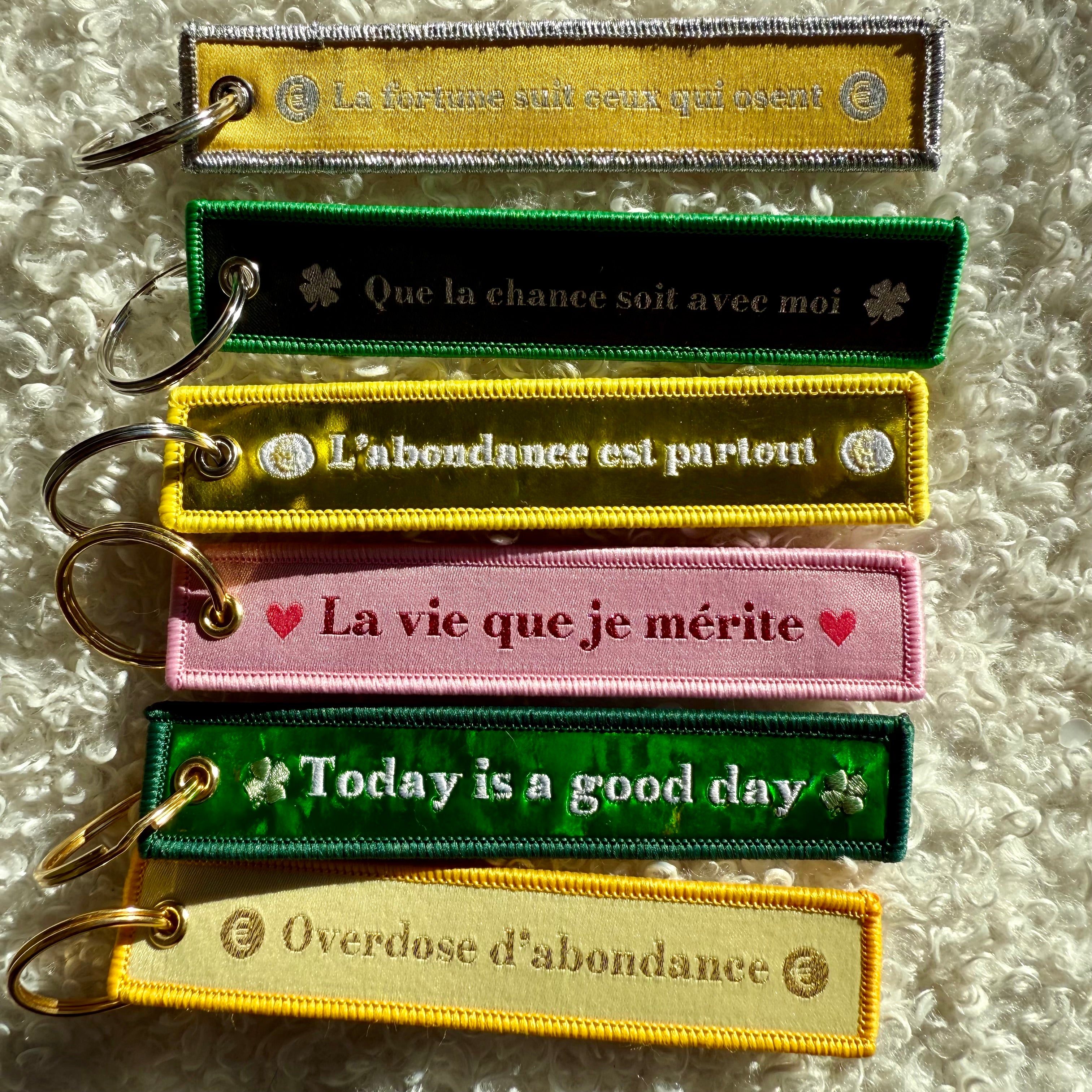 🌙✨ PORTE-CLÉS RUBAN – MESSAGE INTENTION