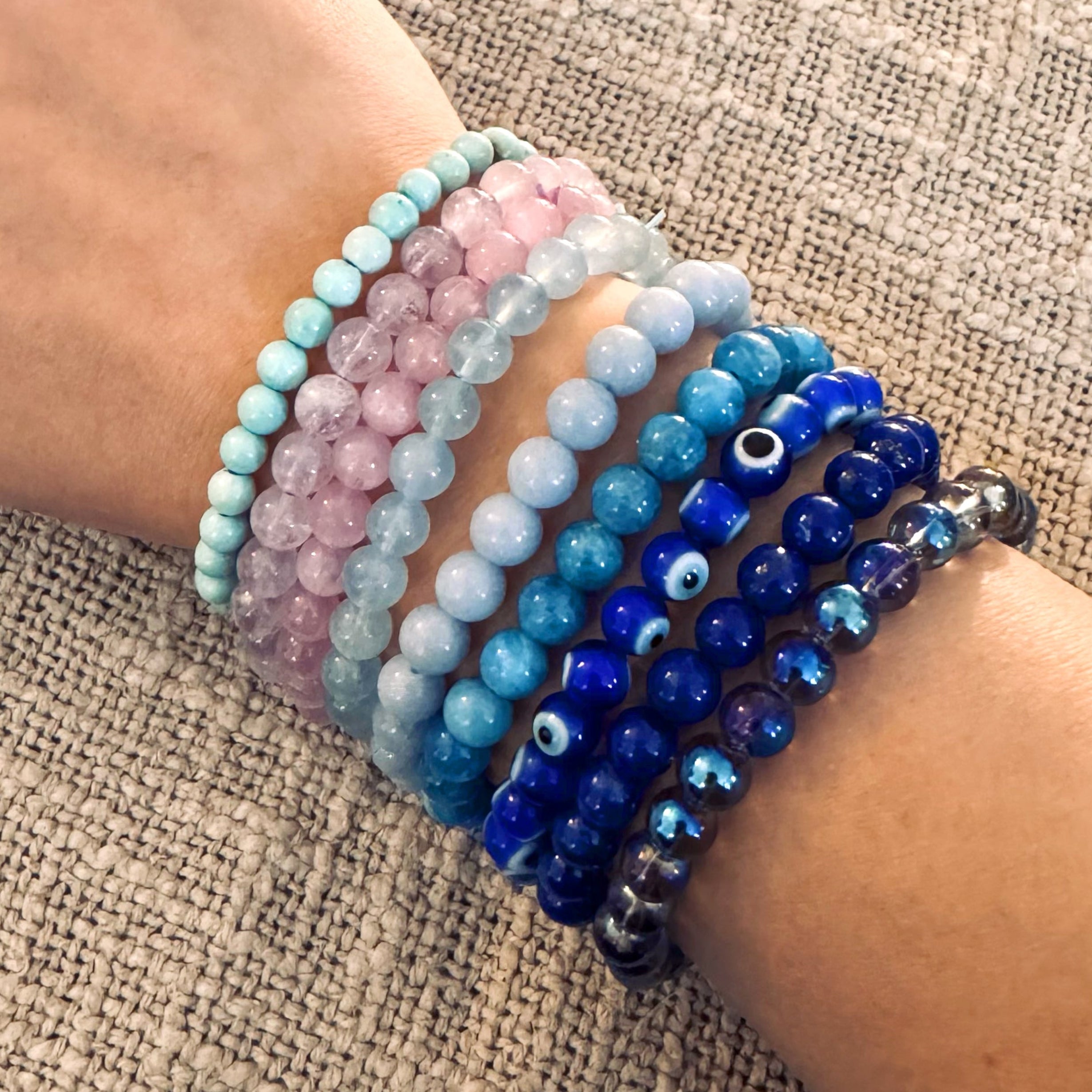 BRACELET EN PERLES NATURELLES 6MM AU CHOIX