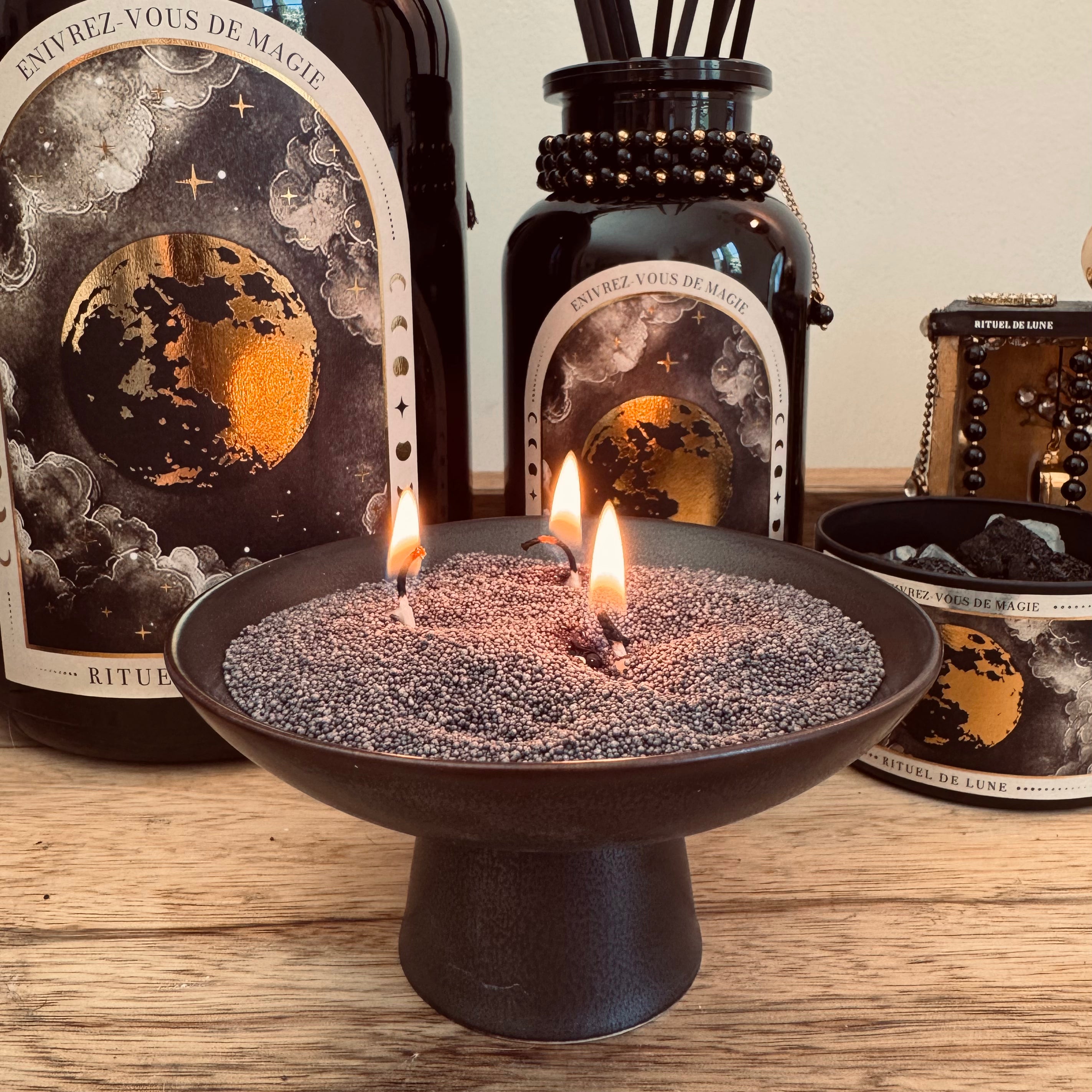 Coupelle en céramique noire Ode à la lune