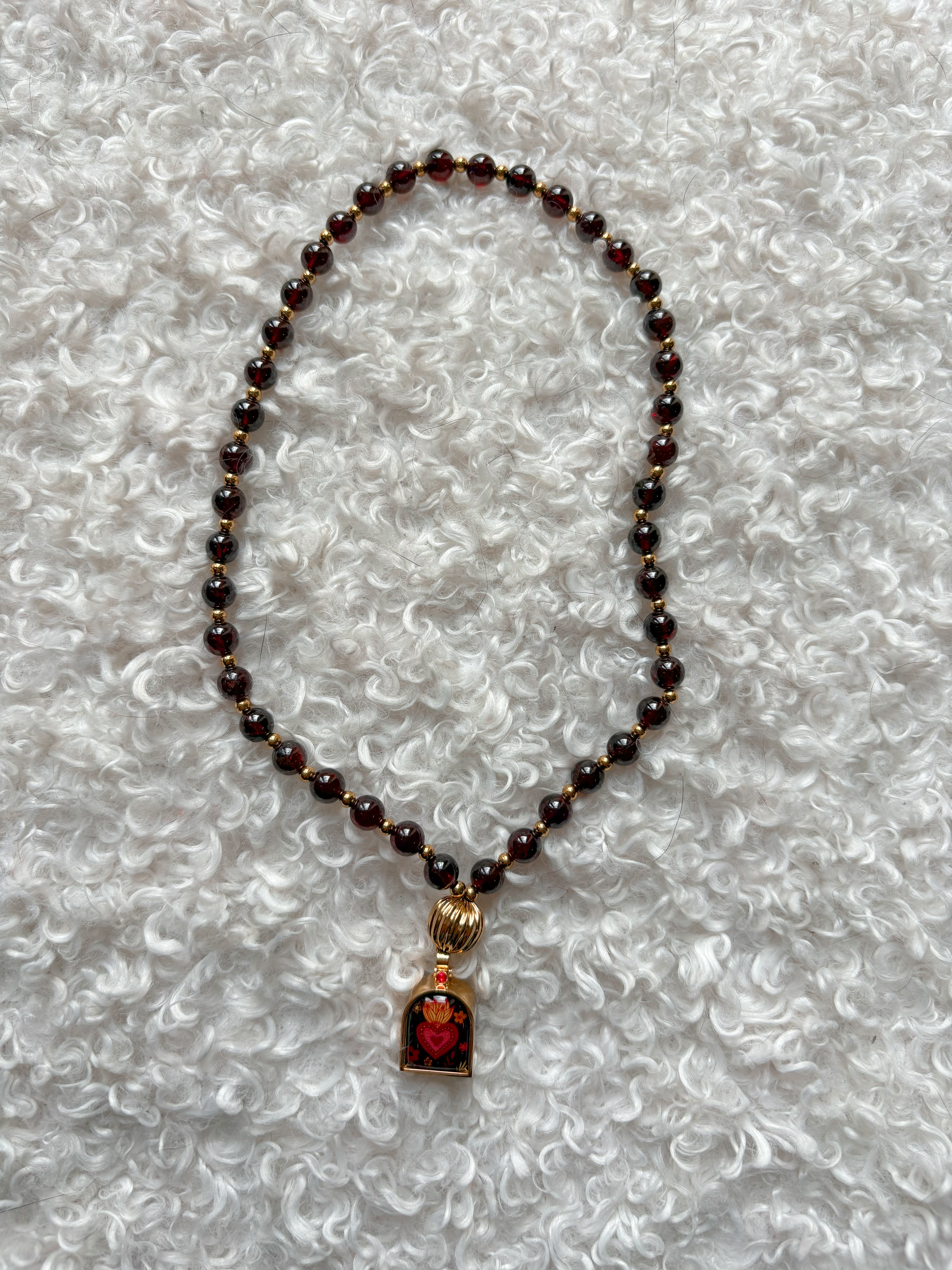 Mini Chapelet d’Intentions — 42 perles naturelles + Boîte à Vœux